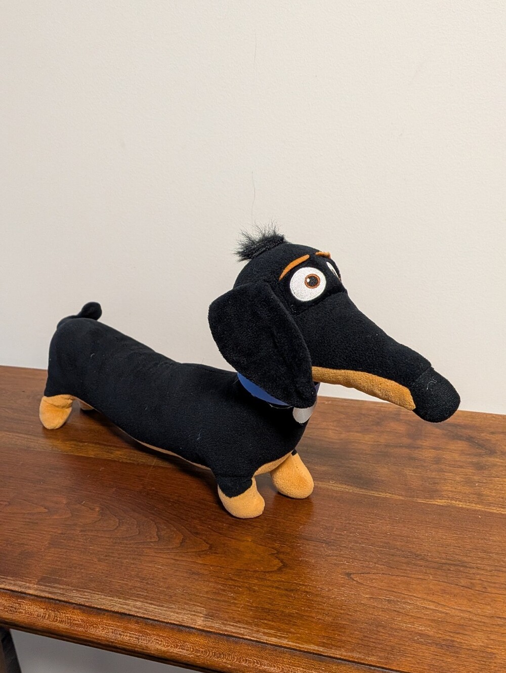 TY Buddy from secret life of pets plush. Weiner Dog. 17 Inches Long